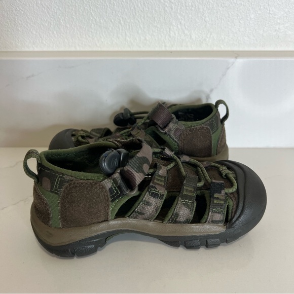 Keen Newport H2 Kids Sandals Camo Water Sport Outdoor Strappy Size 10 - Picture 7 of 10